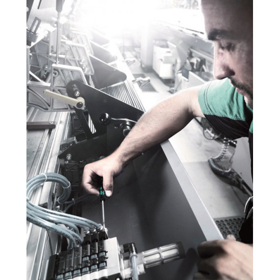 2067 KRAFTFORM MICRO TORX® BO SCHROEVENDRAAIER, TX 15 X 60 MM